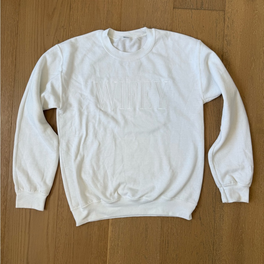 White Wifey embroidered sweatshirt